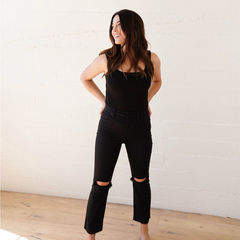 NWT Carly Jean Kate jeans in black. Size 00